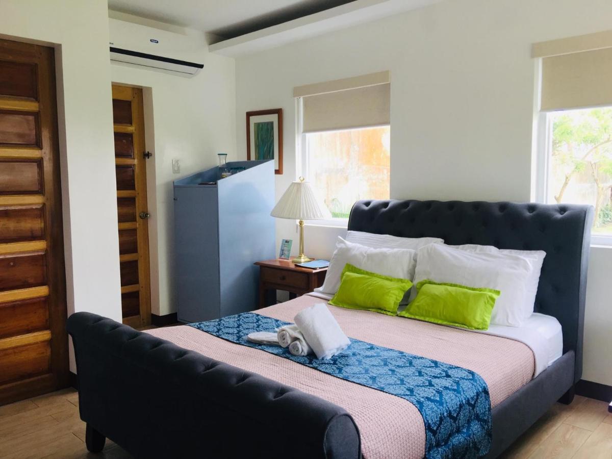 The Carmelence Lodge Tagaytay City Exterior foto
